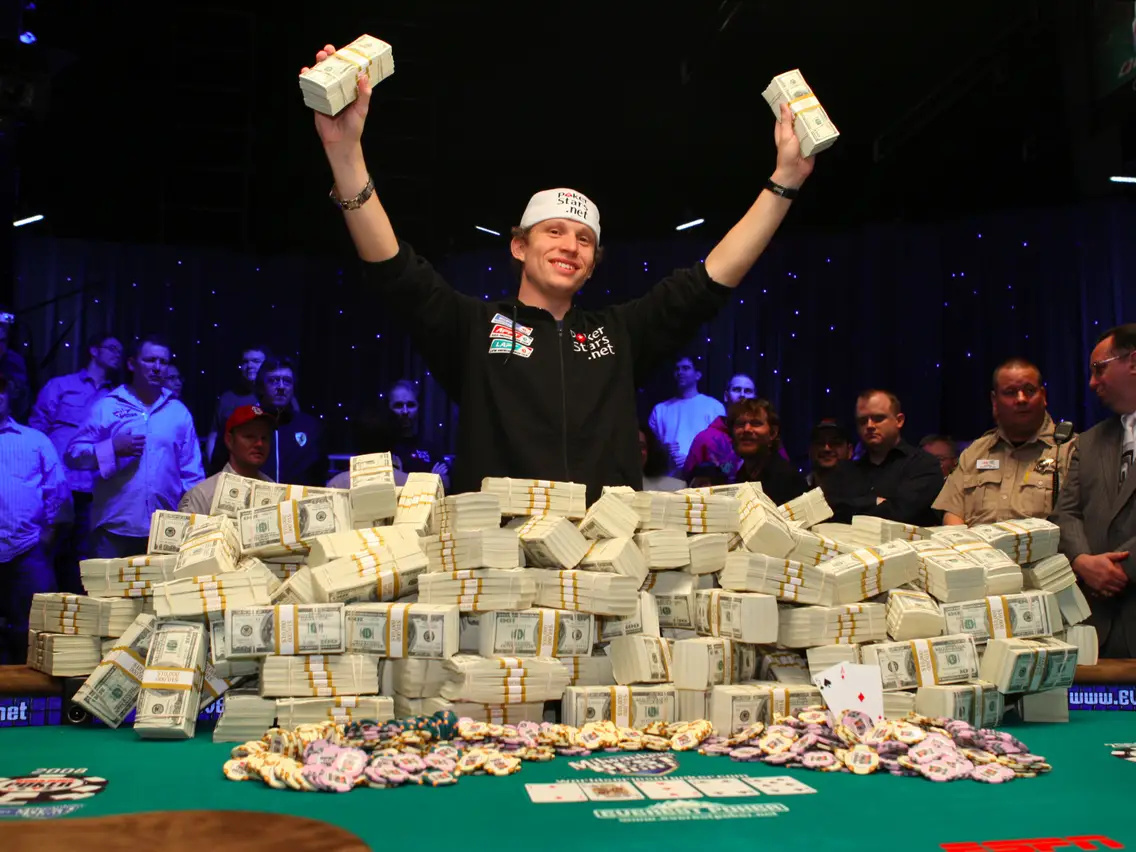 Nhân vật nổi tiếng đình đám trong giới hacker poker